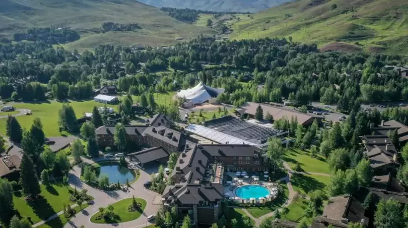 Sun Valley, la concetración de la riqueza de manera informal