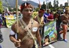 Dura resistencia indígena ante la posibilidadd e buscar petroleo en el Amazonas 