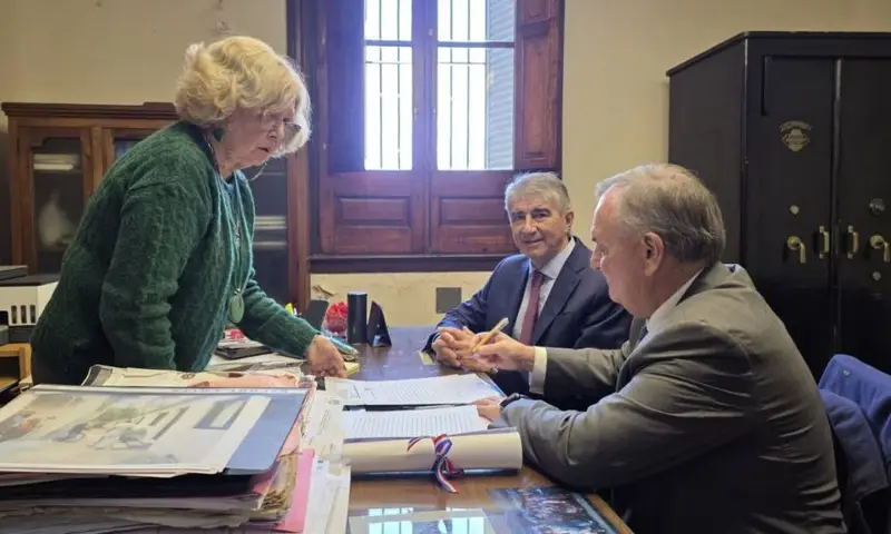 El Gobierno Provincial restituyó a la Unión Cívica Radical el dominio del histórico edifico del Comité Dptal. Rosario