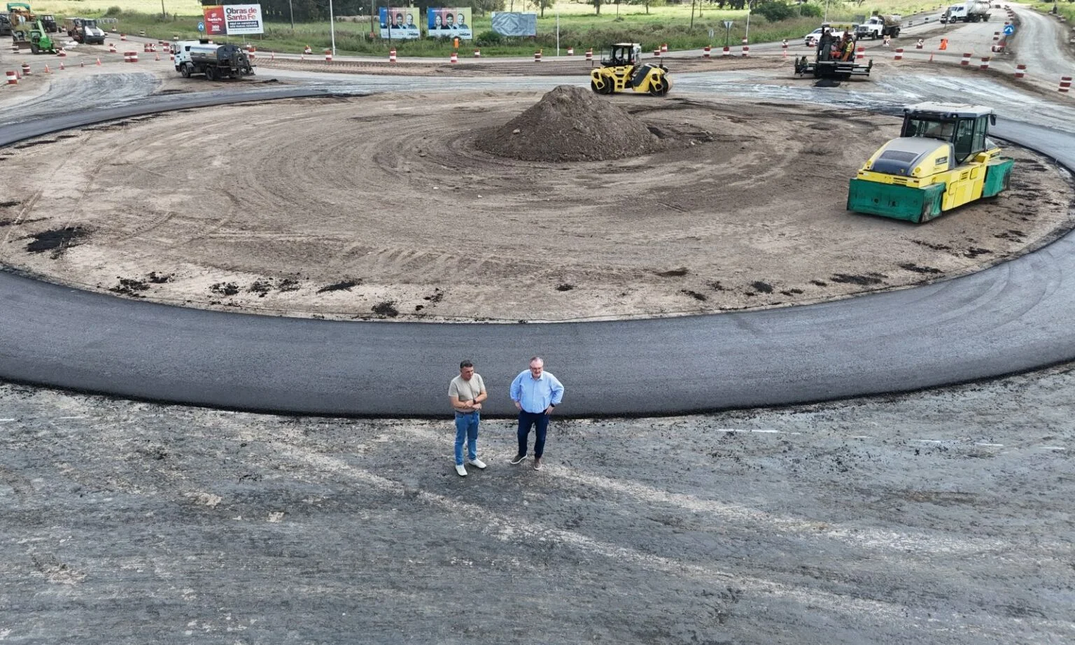 Michlig y González participaron del Torneo de Fútbol Infantil en Curupaity y recorrieron la obra de la rotonda de Arrufó