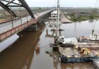 Nuevo Puente Carretero: la Provincia continúa el pilotaje en el cauce del Río Salado y la estructura llega al 55 ?avance