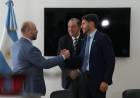 Pullaro entregó a la Municipalidad de Santa Fe un aporte para adquirir una planta asfáltica que genera 50 toneladas de asfalto por hora