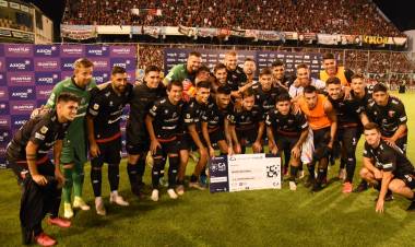 Colón obtuvo un ajustado triunfo ante Sportivo Peñarol y avanzó a 16avos