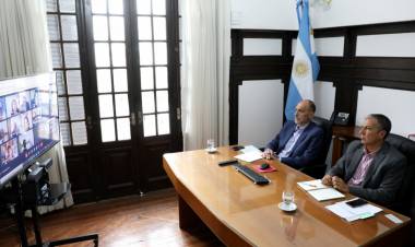 La provincia y los gremios docentes acordaron continuar el diálogo paritario