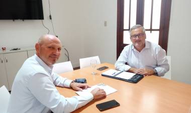 El defensor Gabriel Savino se reunió con el senador nacional Marcelo Lewandovsky