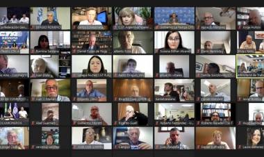 Sergio Romero participa de la reunión del Consejo del Salario