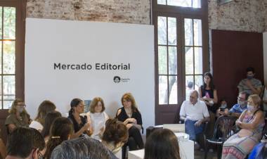 Homenaje a Beatriz Vallejos en la Sala Mercado Editorial
