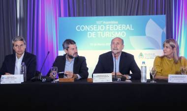 Perotti y Lammens firmaron un convenio para potenciar el turismo social en la provincia de Santa Fe