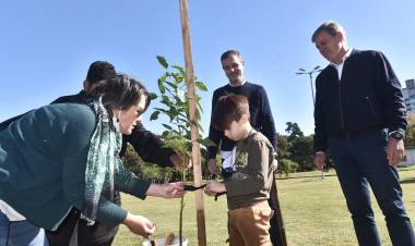 Emilio Jatón puso en marcha el programa Sumamos Verde