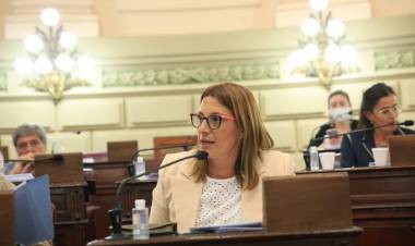 Betina Florito cuestionó fuertemente la contratación directa de Marcos Castelló