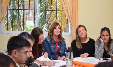 Adriana Molina: "Nos juntamos a programar las acciones de cara a la Santa Fe que se viene en 2023"