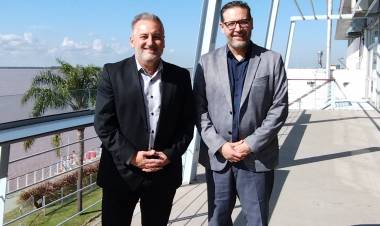 Lewandowski: "El puerto debe estar ligado a la producción, no a la diversión o los negocios inmobiliarios"