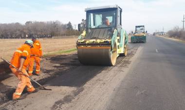 Arreglos finales en la ruta nacional 33 altura Firmat