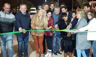 Nuevo Pavimento e iluminación led y presentación de los festejos por los 130 años de la ciudad de Ceres