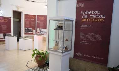 "Sonetos de ratos perdidos" se exhibe en el Museo Histórico de la UNL