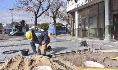 Avanzan las obras en un complejo educativo de barrio Guadalupe