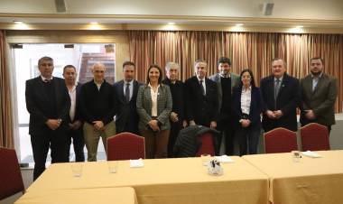 Pichetto y Florito se reunieron con legisladores de Juntos por el Cambio