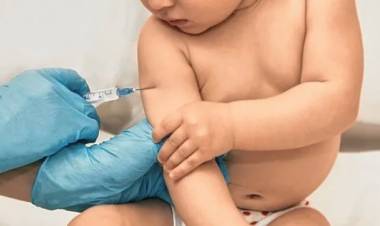 Los niños de tres años que se vacunaron con Sinopharm podrán colocarse un refuerzo desde agosto