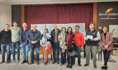 El Senador Michlig entregó aportes en San Cristóbal y recorrió instituciones