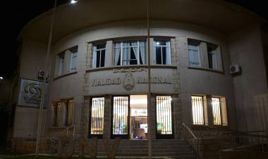 Mustra de la Asociación de Artistas Plásticos Santafesinos en Vialidad Nacional