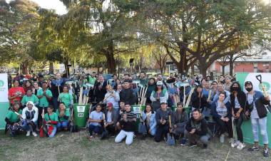 La Municipalidad entregó herramientas de trabajo a 24 cuadrillas de higiene