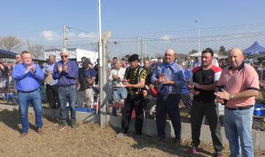 El Senador Michlig y el Intendente Boscarol participaron del 20° Aniversario de la Familia Piamontesa de Suardi