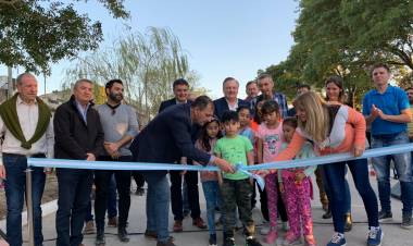 Inauguración pavimento de calle Belgrano y puesta en valor de Plazoleta Salvador López
