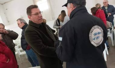 Con una notable concurrencia se realizó en San Justo el conversatorio "40 años de Malvinas"