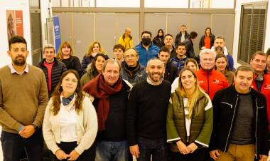 La provincia presentó el programa nacional “Hay Equipo”