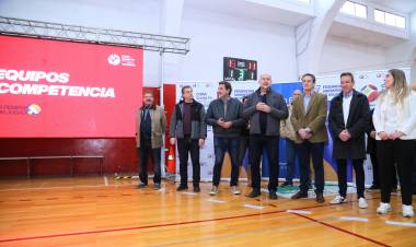 Copa Santa Fe de Vóleibol: Perotti encabezó el acto de lanzamiento de la 3ª edición Femenina y Masculina