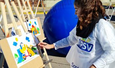 La APSV celebra el Mes de las Infancias con actividades y mensajes que promueven una movilidad segura de niños y niñas