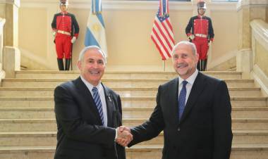 El gobernador Omar Perotti recibió al embajador de Estados Unidos, Marc Stanley