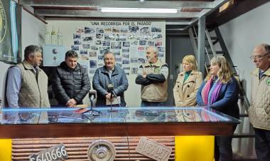 Michlig y González entregaron aportes a instituciones de San Guillermo y Villa Trinidad