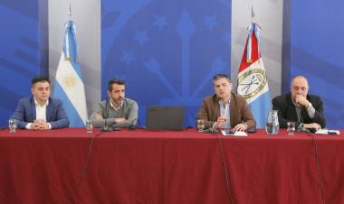 La provincia lanzó dos iniciativas para promover las exportaciones de las Pymes santafesinas