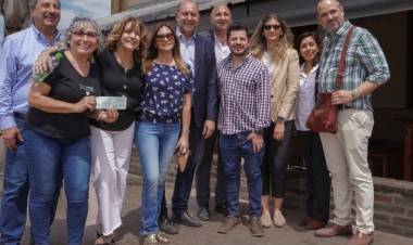 Castelló: “Trabajamos para fortalecer nuestro sistema de salud”