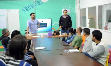 La Municipalidad inició el curso de Robótica en Capital Activa