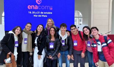 Estudiantes de comunicación de la UCSF premiados en Mar del Plata   ­