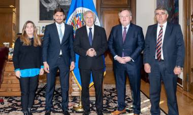 Pullaro y Michlig presentaron en el BID proyectos de inversión para obras en la Provincia