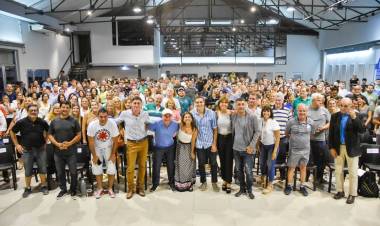 Cachito Vigil pasó por Santa Fe y habló de la honestidad y el compromiso como estandarte