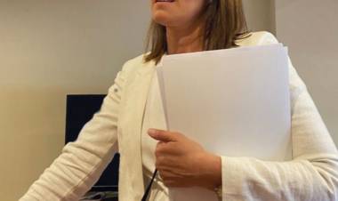 La diputada Betina Florito denuncia irregularidades en la Colonia de Oliveros