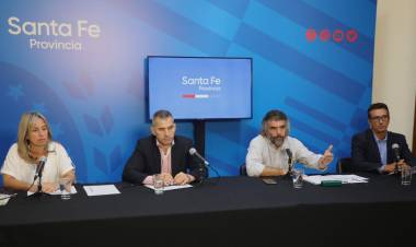 Reunión de trabajo del gobernador Perotti con integrantes de la Justicia