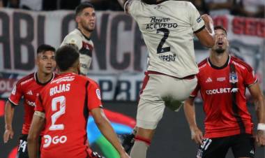 Colón pagó muy caro dos errores defensivos y cayó ante Colo Colo en Chile
