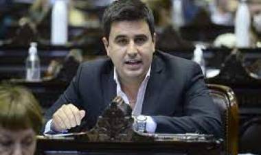 Toniolli: "Lo reprochable de la contratación de estudios de abogados como el de Rosenkrantz que está de los dos lados del mostrador"