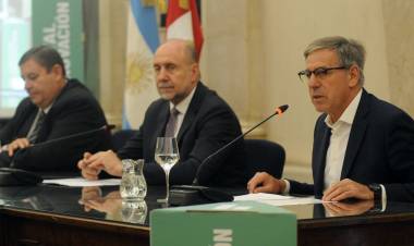 Jatón participó del lanzamiento de la 15ª edición del Foro de Capital para la Innovación