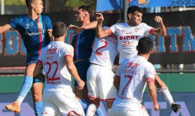 En el minuto final, Unión lo perdió en el Viaducto de Sarandí