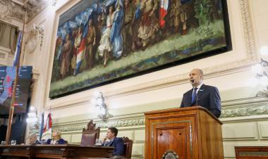 Perotti: “Estamos dejando una provincia con importantes transformaciones; no podemos retroceder”