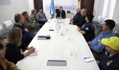 La provincia concretó la reunión tripartita con representantes sindicales y empresas de la construcción