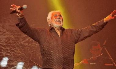 Raúl Lavie repasó su trayectoria de 70 años arriba de distintos escenarios en Mañana 967