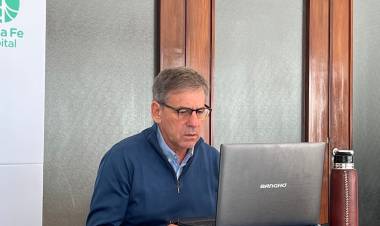 Jatón expuso sobre la implementación del Pacto por el Futuro en Santa Fe Capital