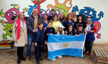 Alejandra Obeid recorrió establecimientos educativos de Santo Tomé y Sauce Viejo